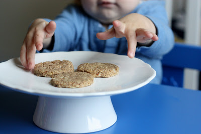 cinnamon almond biscuits