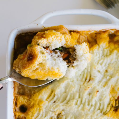 https://everyday-reading.com/wp-content/uploads/2012/10/shepherds-pie-recipe-500x500.jpg