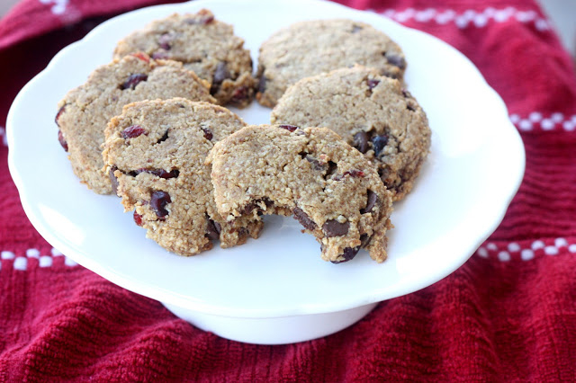 almond cranberry cookies