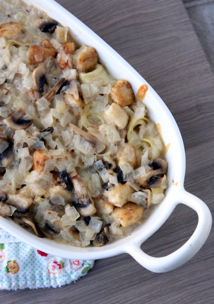 Cheesy Chicken And Tortellini Casserole