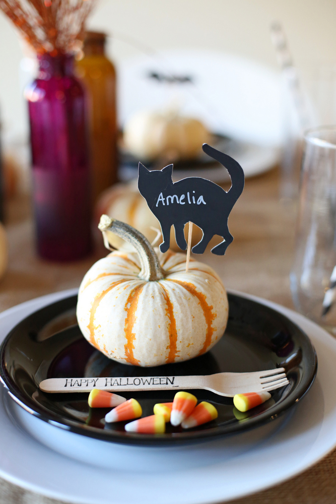 Classy Halloween tablescapes