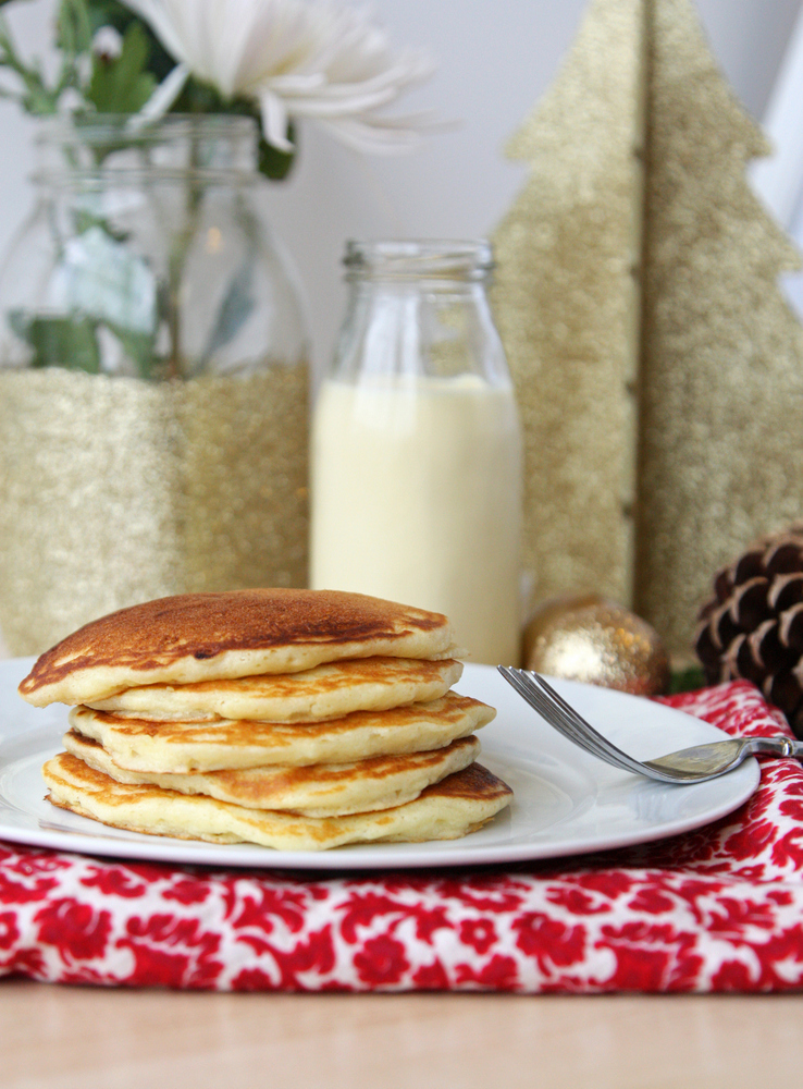 Perfect Eggnog Pancakes - Everyday Reading