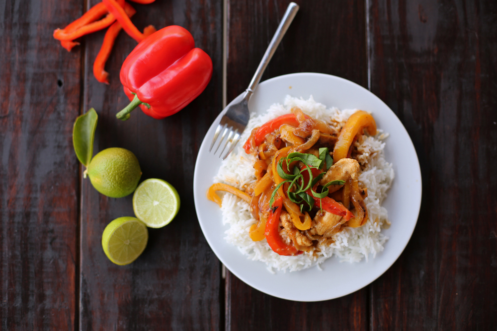 Make this amazing and easy Thai chicken curry at home - who needs takeout?!
