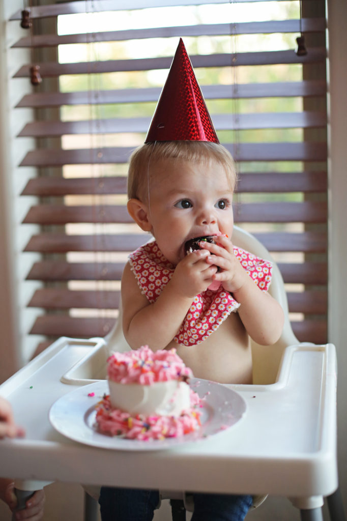 Healthy First Birthday Smash Cake Without Sugar - MJ and Hungryman