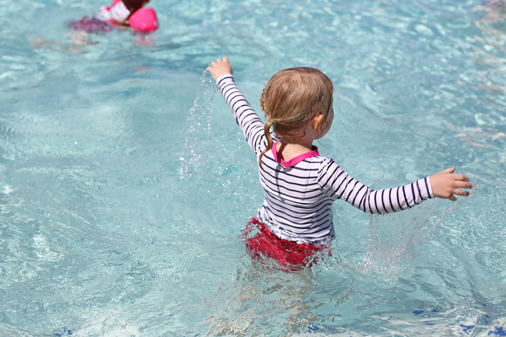 Tricks for making your pool trips with little kids easier