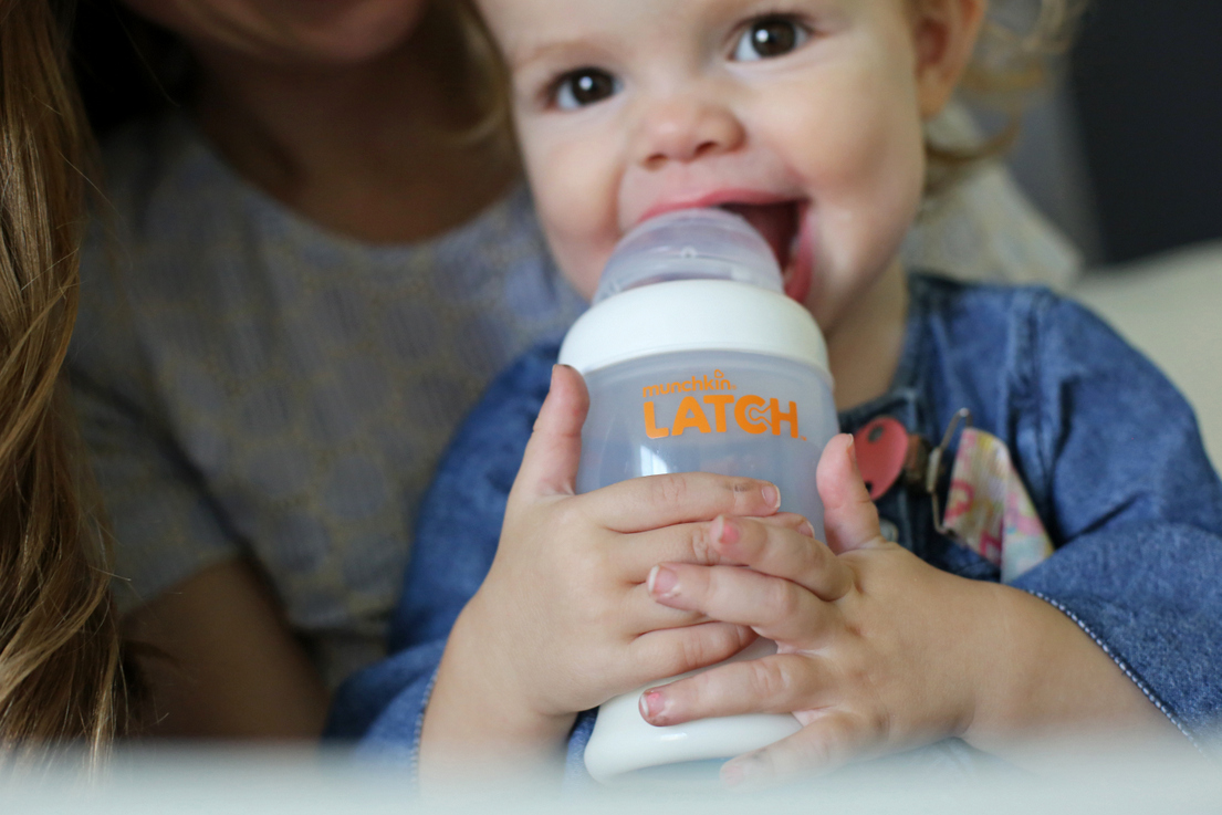 The BEST bottle - so easy to switch back and forth between nursing and bottle feeding The BEST bottle - so easy to switch back and forth between nursing and bottle feeding