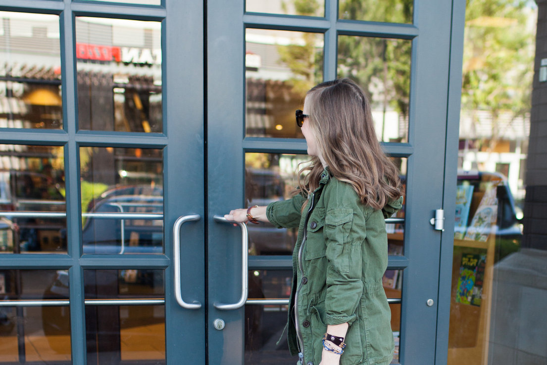 The BEST military jacket for fall! The BEST military jacket for fall!