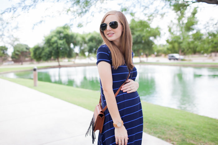 5 Maternity Wardrobe Staples - Everyday Reading