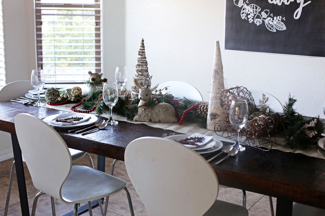 5 simple tips for making your holiday table look spectacular! holiday tablescape