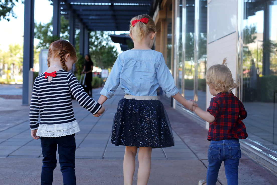 Wondering how to pick things that look great, your kids will like and will hold up for years? Try these five tips. Wondering how to pick things that look great, your kids will like and will hold up for years? Try these five tips.