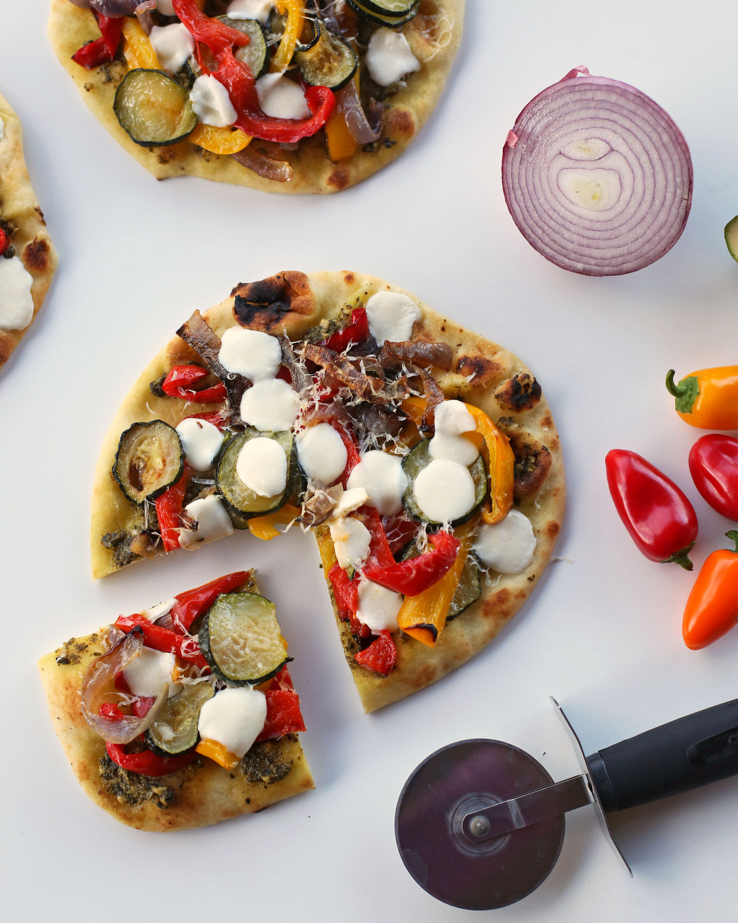 Roasted Vegetable and Pesto Flatbread Pizzas - Everyday Reading