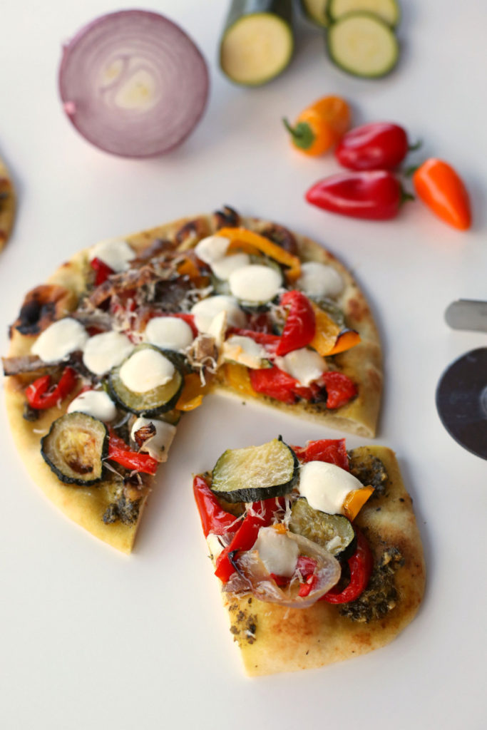 Roasted Vegetable and Pesto Flatbread Pizzas - Everyday Reading