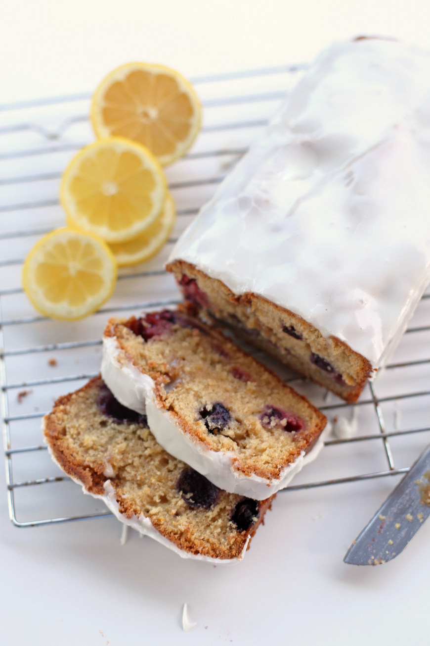 lemon berry cake