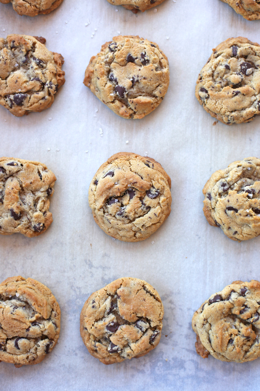 The best chocolate chip cookie recipe. This turns out perfect chocolate chip cookies every time - you'll never have to try another recipe!