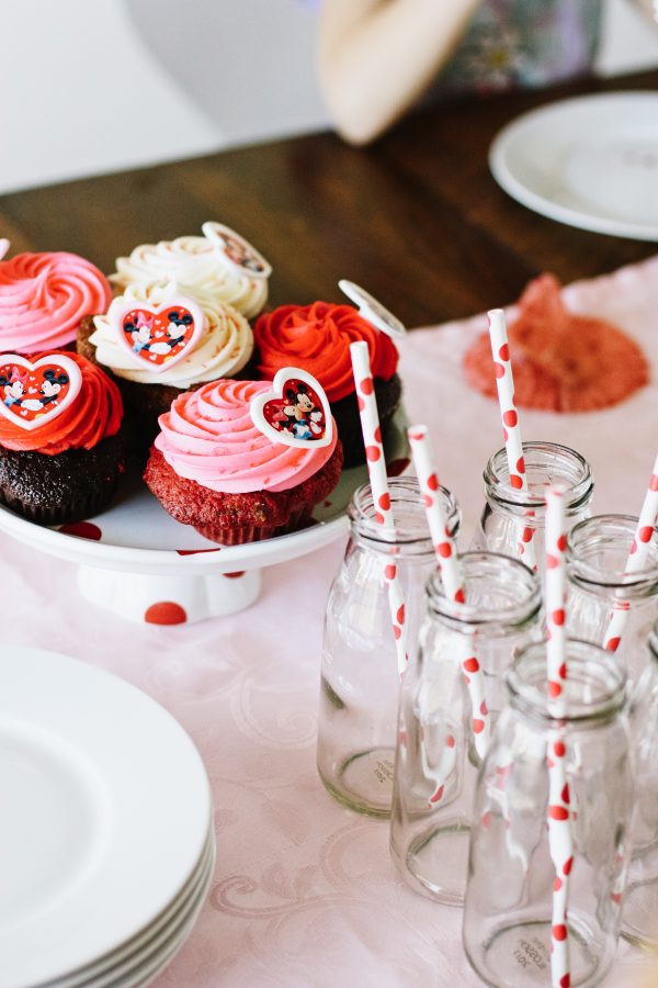 A Valentine's Day Party - Everyday Reading