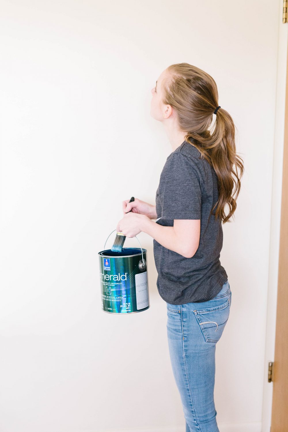 how to paint a wall