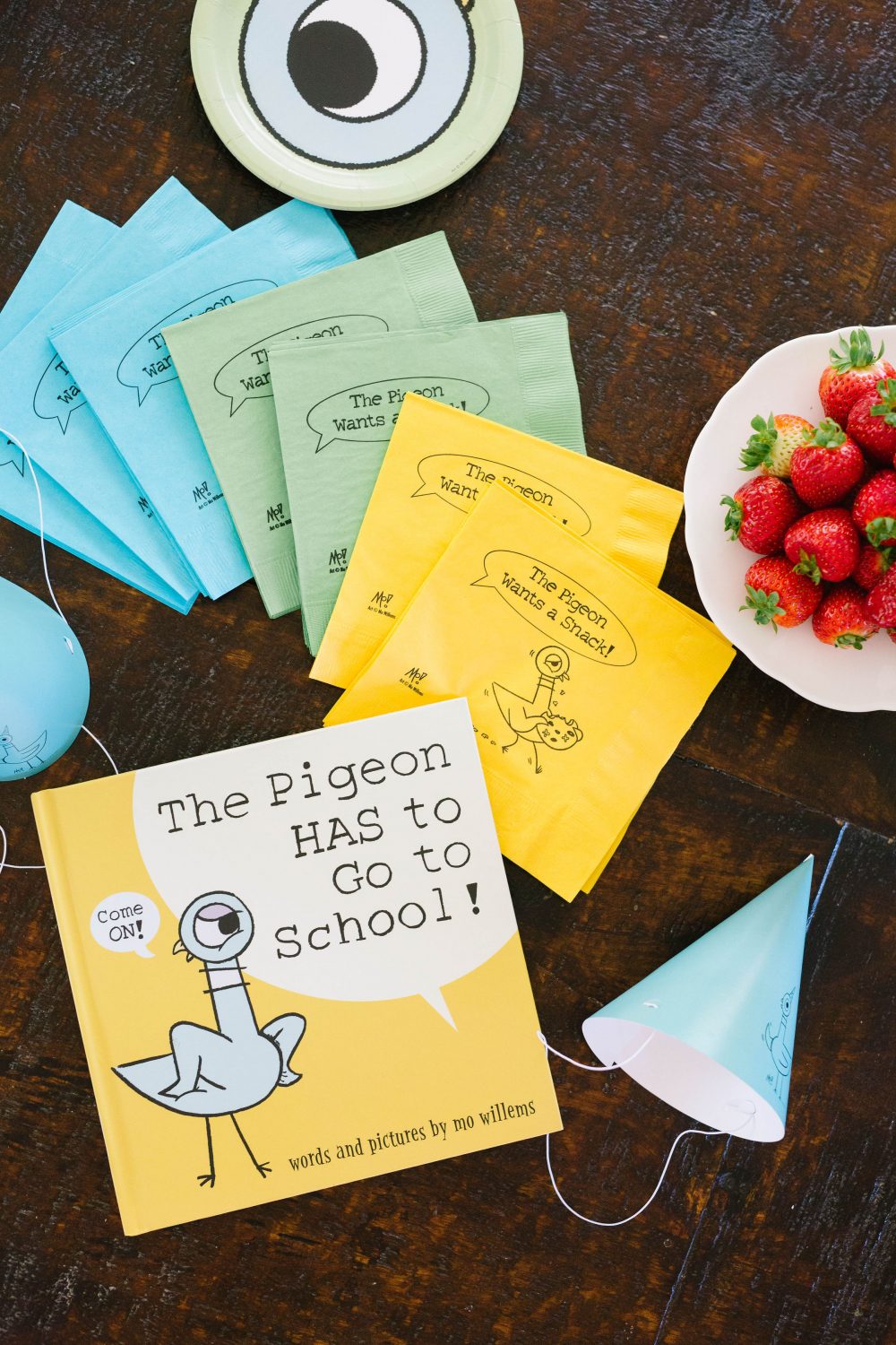 https://everyday-reading.com/wp-content/uploads/2019/07/The-Pigeon-has-to-go-to-school-by-Mo-Willems.jpg