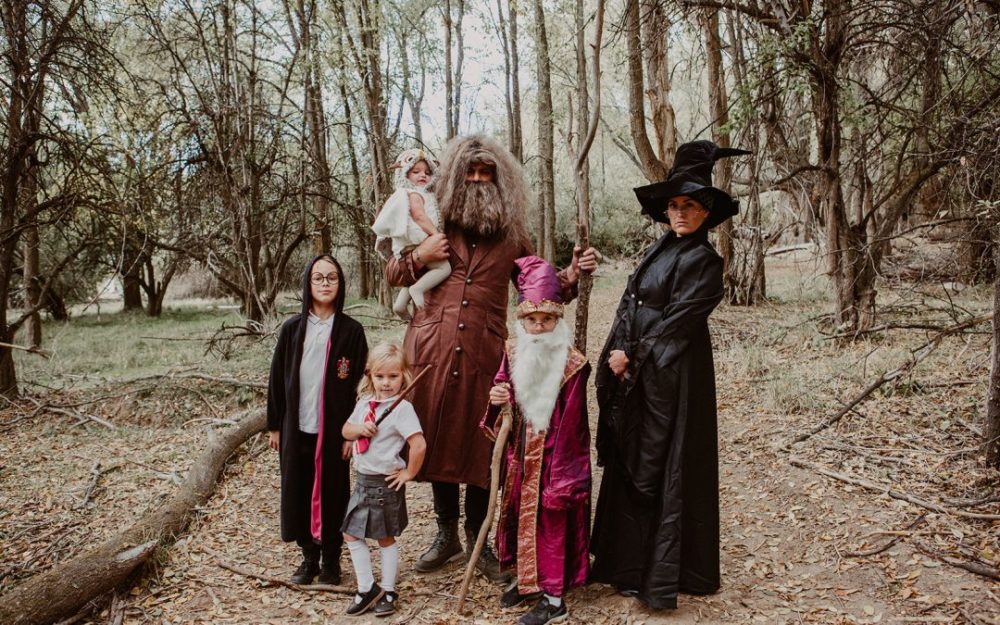 Easy DIY Harry Potter Family Halloween Costumes