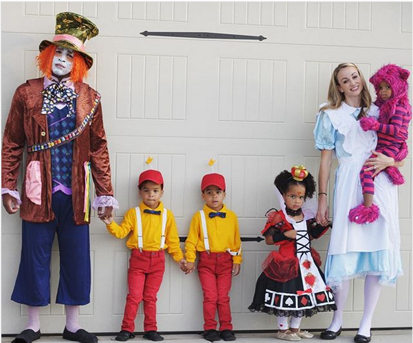 20 Fun Family Halloween Costumes - Everyday Reading