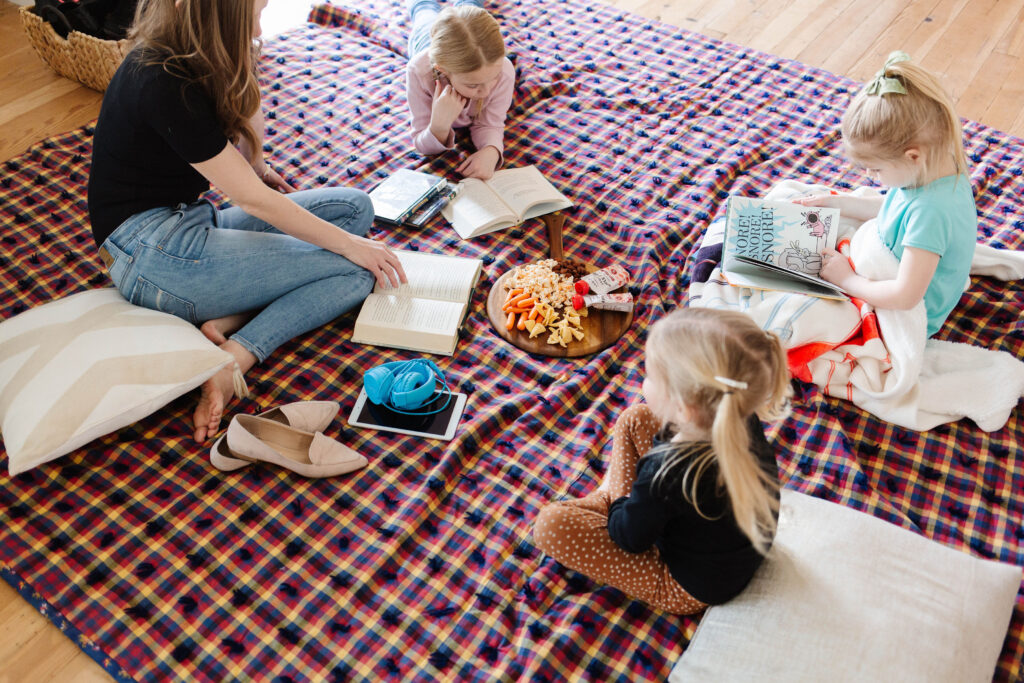 How We Do Friday Reading Time - Everyday Reading