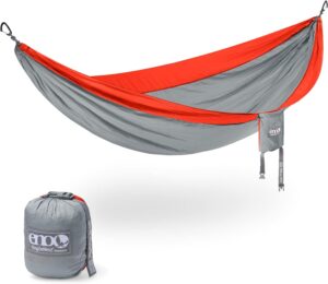 https://everyday-reading.com/wp-content/uploads/2022/12/eno-hammock-300x260.jpg