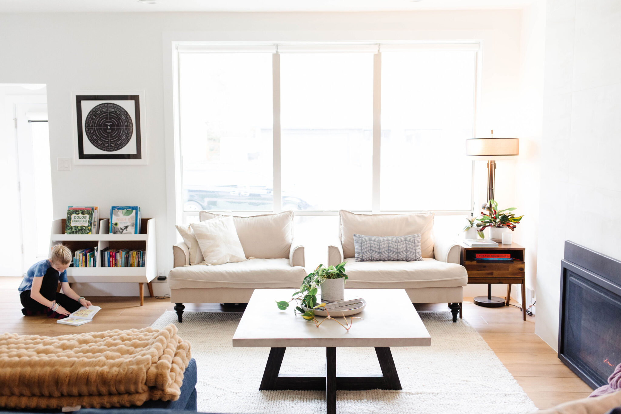 House Tour: Living Room - Everyday Reading