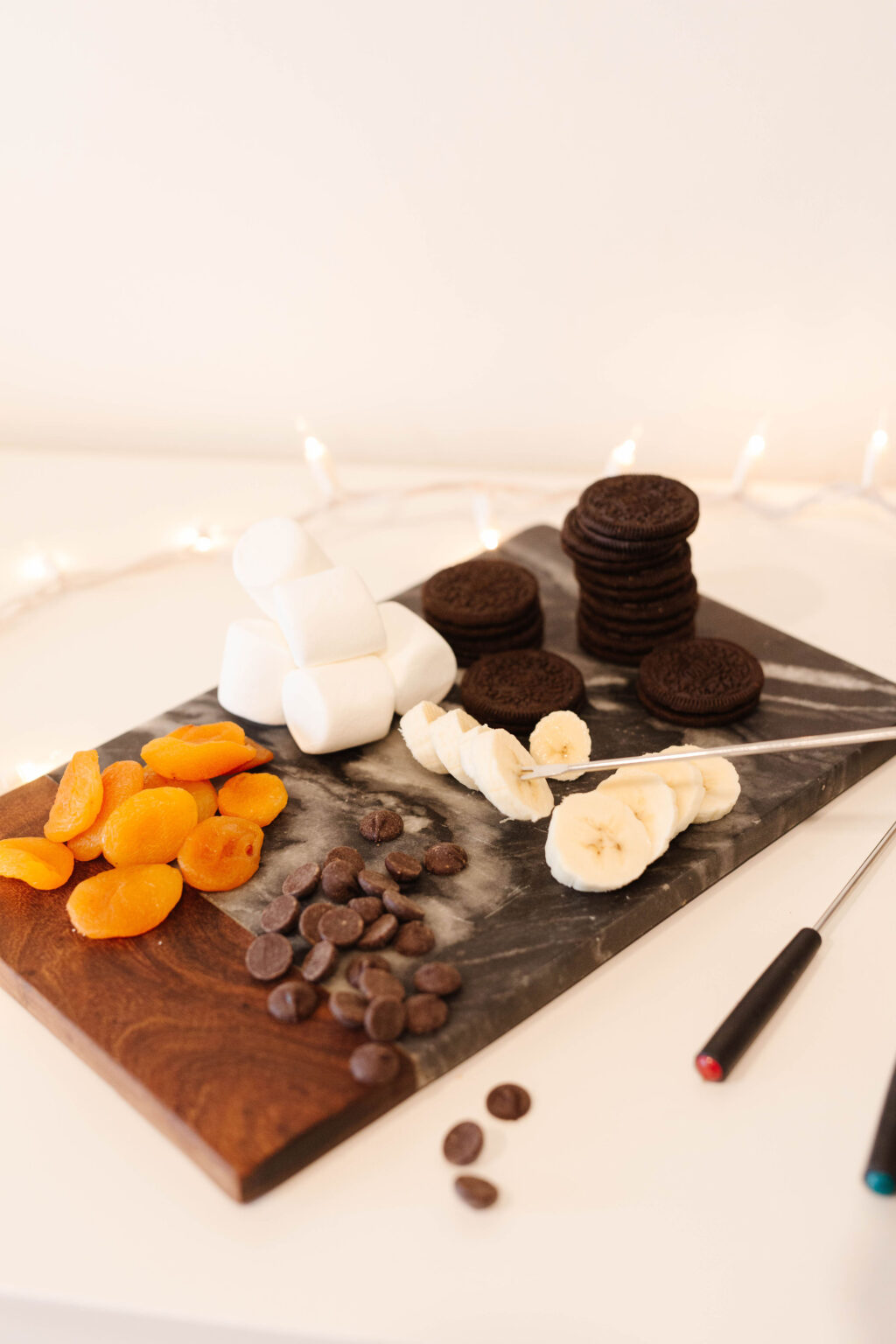 Our New Year's Eve Fondue Party - Everyday Reading