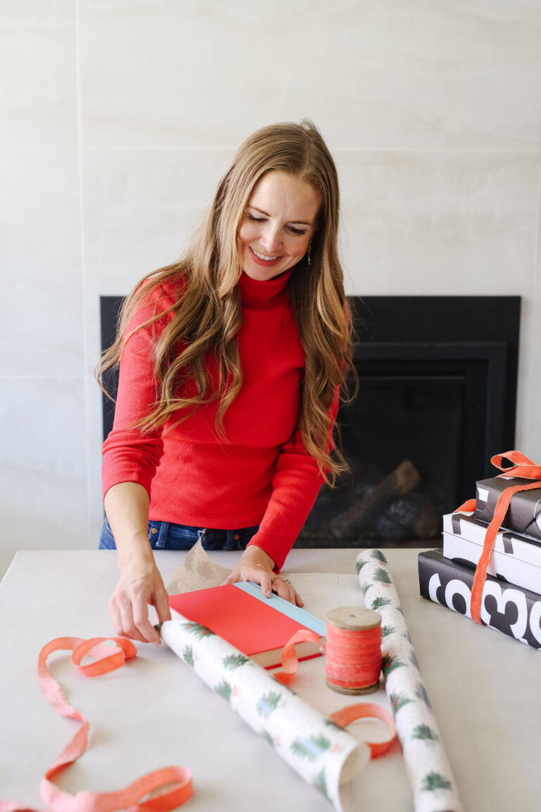 The 2025 Book Lovers Gift Guide: Bookish gifts for the readers in your life!